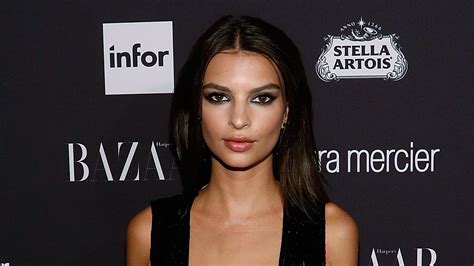 emily ratajkowski nacktfotos|A brief history of Emily Ratajkowskis most naked moments